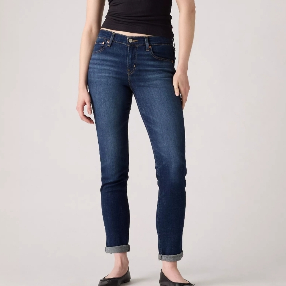 Levis Mid Rise Boyfriend Womens Jeans